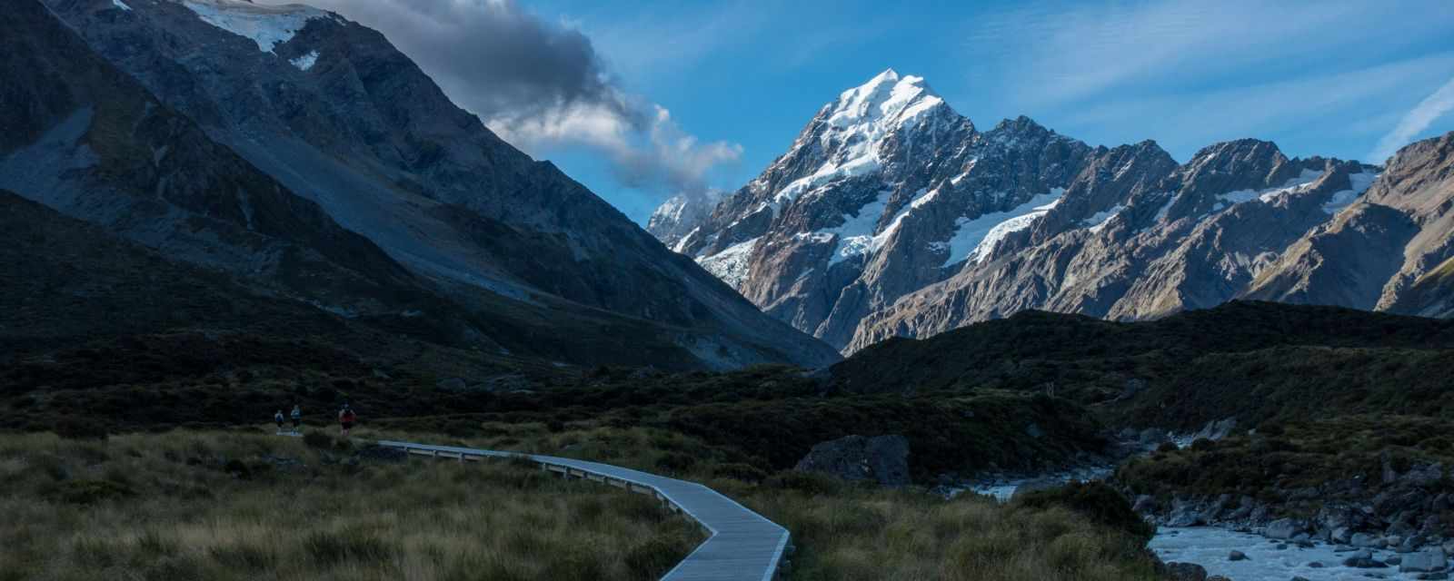9 Tips and 5 Walks and Hikes in the Mount Cook - Aoraki National Park