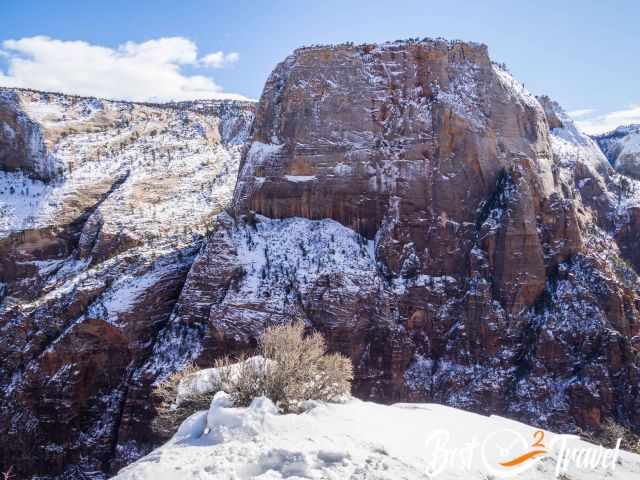 The view from Angels Landing to the opposite mountain.