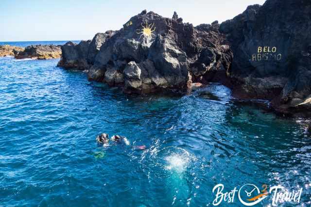 Diver in the bay at Biscoitos