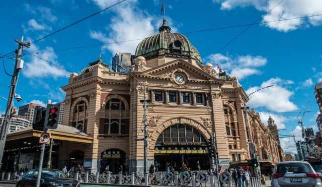 Flinders Street Railway Station