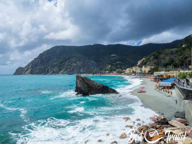 Monterosso Strand und das türkise Meer