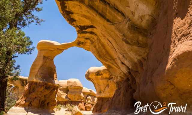 The two colours rocks and an arch