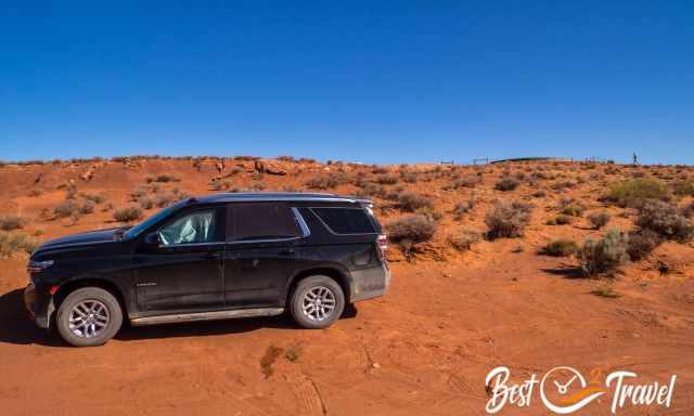 Parking before the Coyote Gulch Trailhead