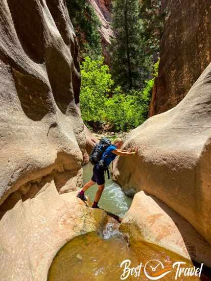 Climbing to the Kanarra Falls