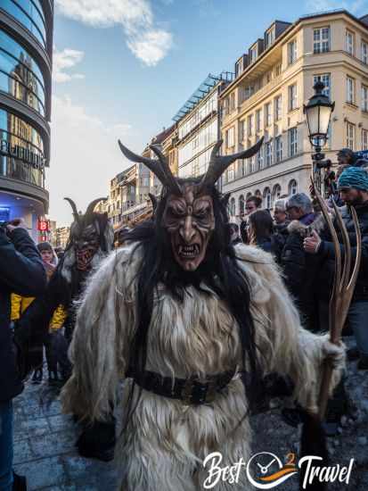 Scary costums and huge masks