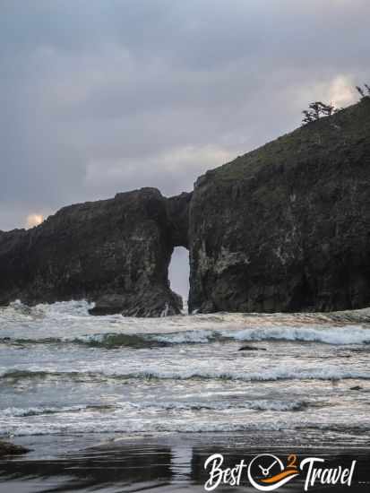 Zoom photo of Hole in the Wall at Second Beach