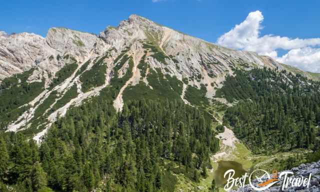 Many jaw-dropping mountains along the track