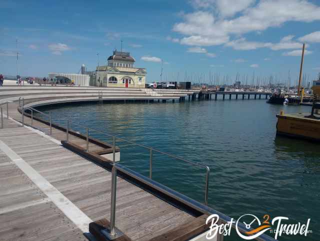 The new pier and kiosk.