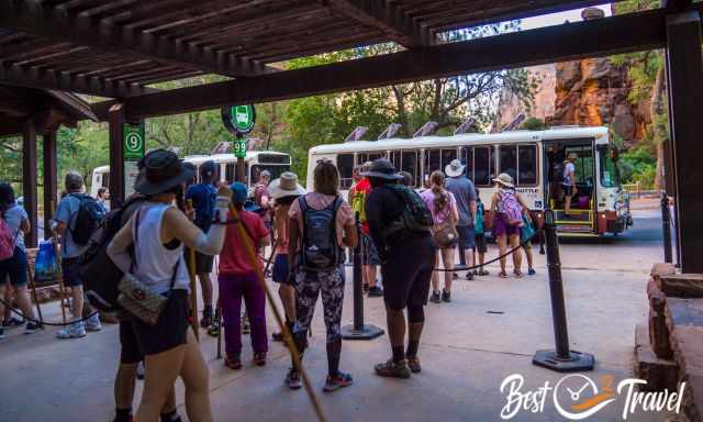 Shuttle bus at Temple of Sinawava