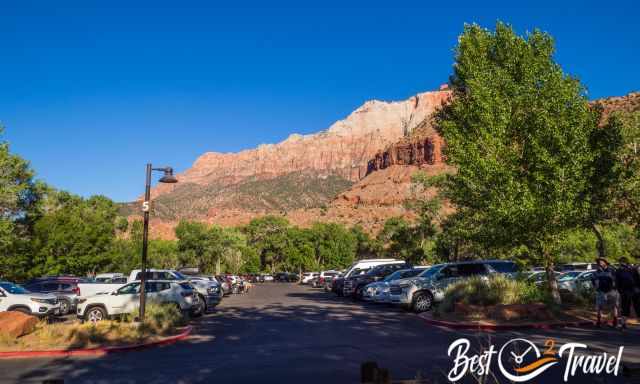 The huge parking lot at the visitor centre